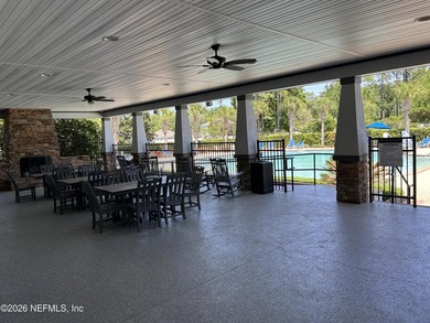 Move in ready! (See Private Remarks) 4 bed/2 bath, 2 car garage - photo 4