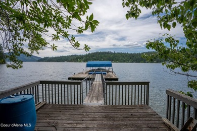 Located in the desirable Henry's Point area, this property - photo 11