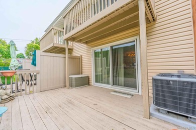 Pristinely maintained 2-bedroom, 1.5-bath duplex co-op in - photo 14