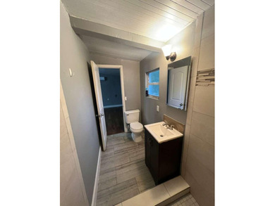 Charming Mobile Home in a community for all ages in Palm Beach - photo 14