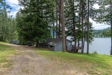 Located in the desirable Henry's Point area, this property - photo 24
