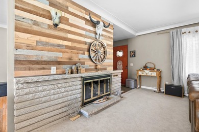 Only a job opportunity brings this hard to find ranch home in - photo 4