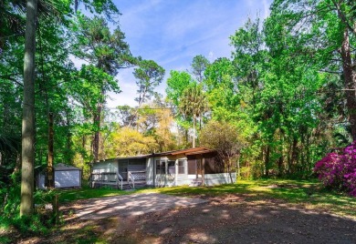 Lake Manhattan Home For Sale in Astor Florida