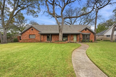 (private lake, pond, coastal) Home For Sale in Benbrook Texas
