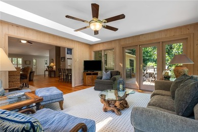 Full Furnished Waterfront Retreat in Keowee Key - photo 11