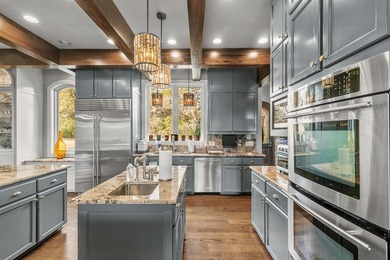 Just nine miles from The Circle, this extraordinary 72 acre - photo 19