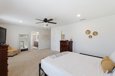 Discover this beautifully maintained 2019-built single-family - photo 20