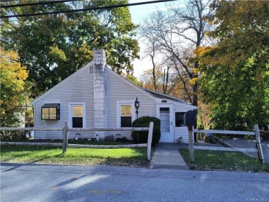 (private lake, pond, creek) Home For Sale in Pleasant Valley New York