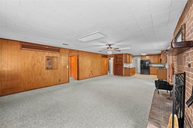 Welcome to 998 County Road 3230 in Quitman, a charming three - photo 21