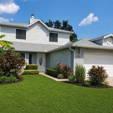 Beautiful 4 bedrooms 2 story excellent condition. Wood burning - photo 8