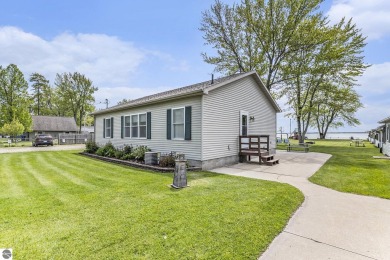 Lake Acreage For Sale in Houghton Lake, Michigan