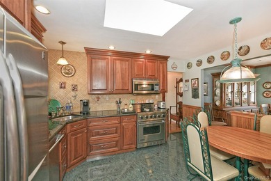 Welcome to 1989 Charles Street located in Bellmore on the - photo 14