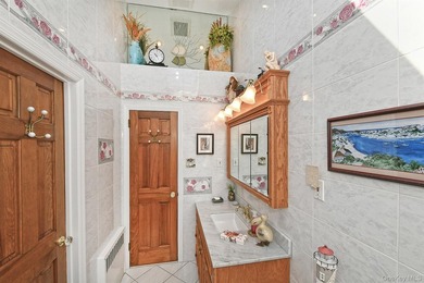 Welcome to 1989 Charles Street located in Bellmore on the - photo 16