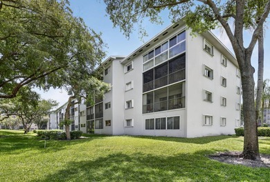 Beautiful and renovated 2 bed/2 bath in this 55+ active senior - photo 6