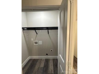New Construction home with 4 bedrooms and 2.5 bathrooms close to - photo 21