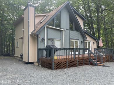 Lake Home For Sale in Pocono Lake, Pennsylvania