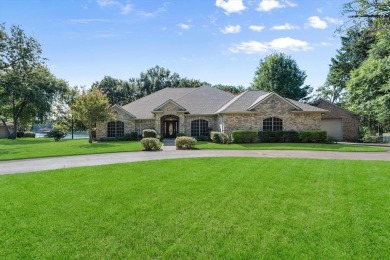 Lake Home For Sale in Corsicana, Texas
