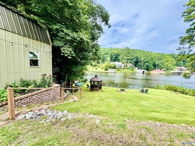 Don't miss this opportunity to own your little slice of Hippie - photo 43