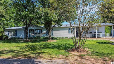 Lake Barkley Home For Sale in Grand Rivers Kentucky