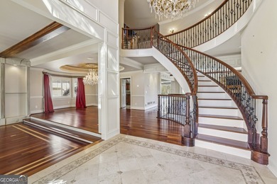 Unparalleled Lakefront Luxury! Rare chance to own this exquisite - photo 11