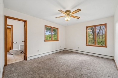 Discover the perfect blend of comfort, privacy, and country - photo 17