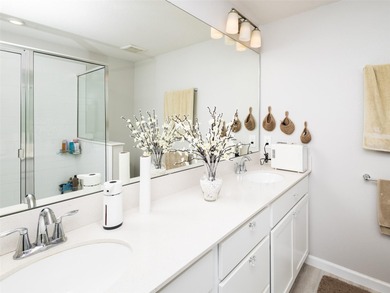 Looking for a stunning 2023-built townhome in Sanford featuring - photo 18