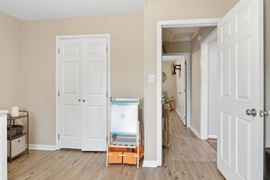 Nestled in the heart of Whitney, this beautifully upgraded - photo 21