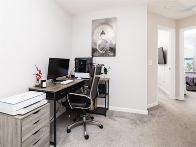 Looking for a stunning 2023-built townhome in Sanford featuring - photo 25