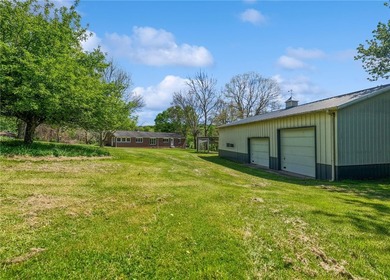 Discover the perfect blend of comfort, privacy, and country - photo 33