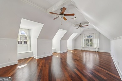 Unparalleled Lakefront Luxury! Rare chance to own this exquisite - photo 46