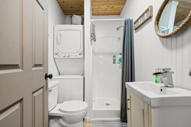 6 lots, Home, Garage, Dock! - photo 7