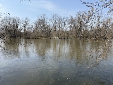 Come build your dream home on the Fox River! Lots like this dont - photo 10
