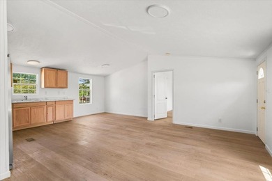 BACK ON THE MARKET AT NO FAULT TO SELLER Spacious double-wide - photo 6