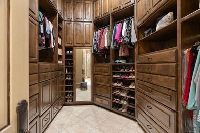 Welcome to 106 Orle, where Tuscan-inspired elegance meets - photo 22