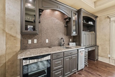 Welcome to 106 Orle, where Tuscan-inspired elegance meets - photo 40