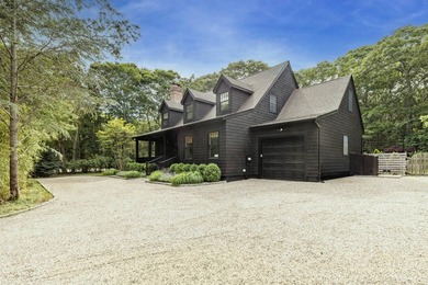 Completely renovated and beautifully finished, this - photo 2