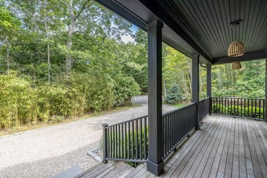 Completely renovated and beautifully finished, this - photo 4