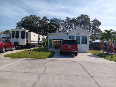 (private lake, pond, creek) Home For Sale in Naples Florida