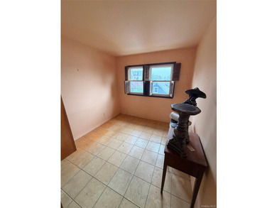 Wonderful Semi-detached Single family home located in the - photo 18
