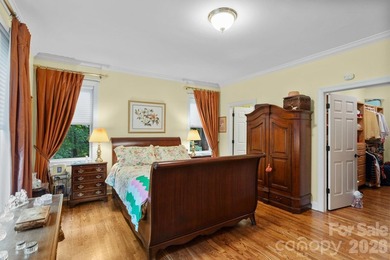 Prepare to be impressed by this exceptional custom home nestled - photo 22
