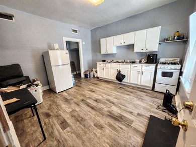 Located just steps from Lakeside Park, this FULLY RENTED - photo 25
