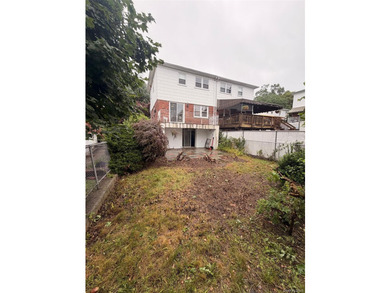 Wonderful Semi-detached Single family home located in the - photo 33