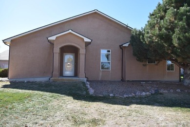 Pueblo Reservoir Townhome/Townhouse For Sale in Pueblo West Colorado