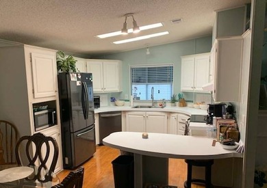 Price Reduced! This home two large bedrooms, the master an - photo 4