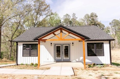 Lake Barkley Home For Sale in Dover Tennessee