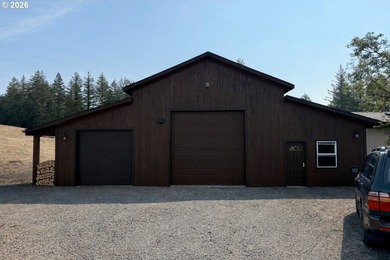 New Construction on a 38-acre ranch with the potential to expand - photo 17