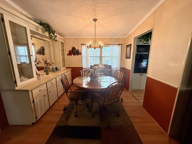 Welcome to this charming 2-bedroom, 2-bathroom manufactured home - photo 24