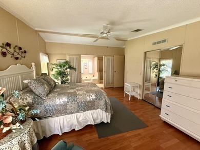 Welcome to this charming 2-bedroom, 2-bathroom manufactured home - photo 35