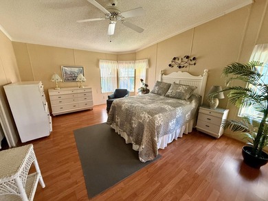 Welcome to this charming 2-bedroom, 2-bathroom manufactured home - photo 36