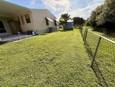 Welcome to this charming 2-bedroom, 2-bathroom manufactured home - photo 43